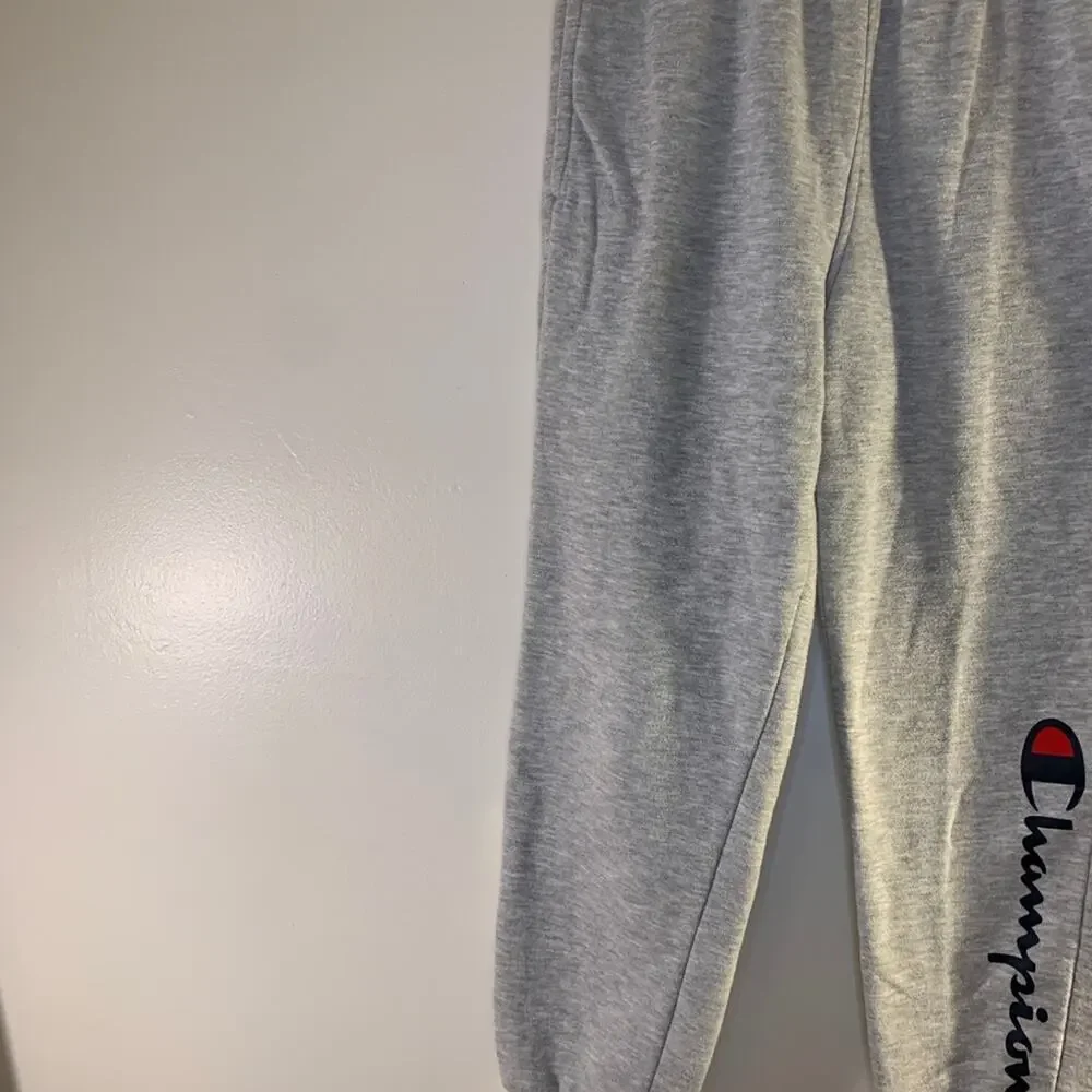 CHAMPION Boy’s Light Grey Logo Sweatpants / Size: Medium